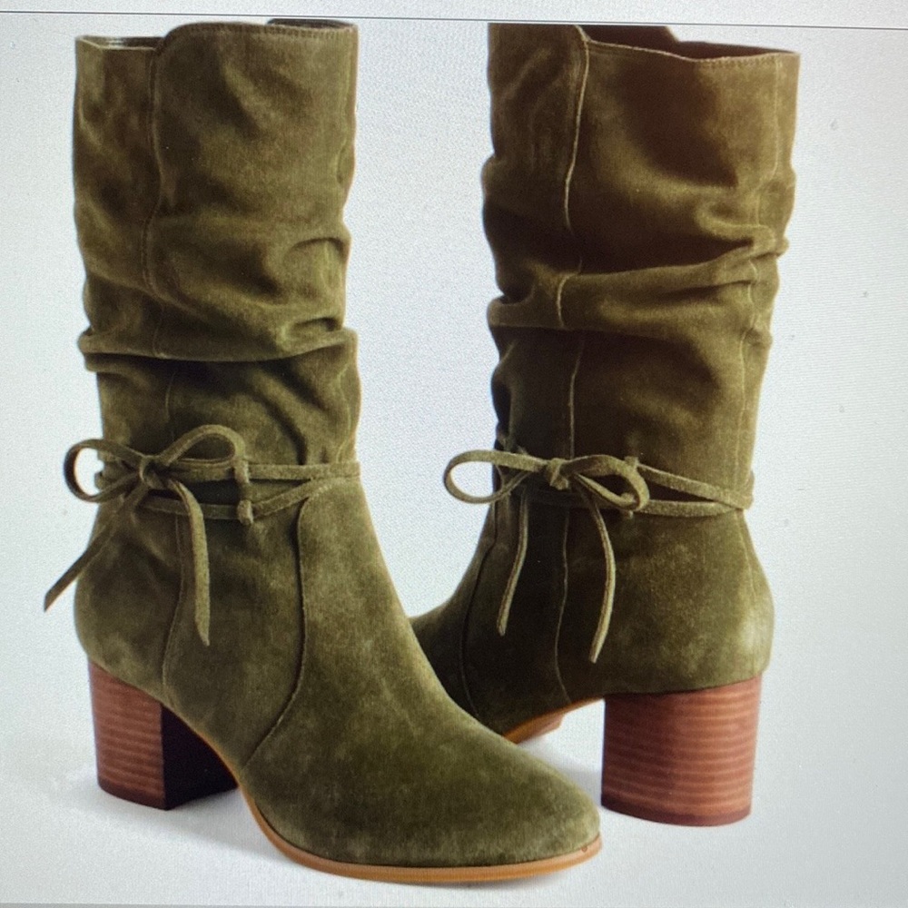 Suede Boots / Violet and Red